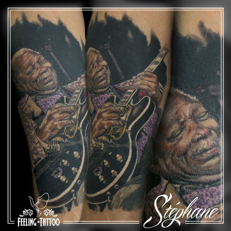 Tatouage - Portrait de BB King réaliste en couleurs sur l'avant-bras (cicatrisé)