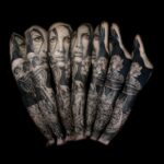 Tatouage - Manchette bras complet réaliste en noir et gris (cicatrisé)